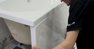 Установка экрана под ванну - цена за работу от 4200 руб. в Костомукше